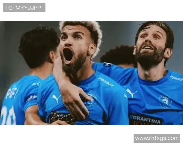 球星极限挑战赛看谁能在关键时刻完成惊险绝妙足球射门